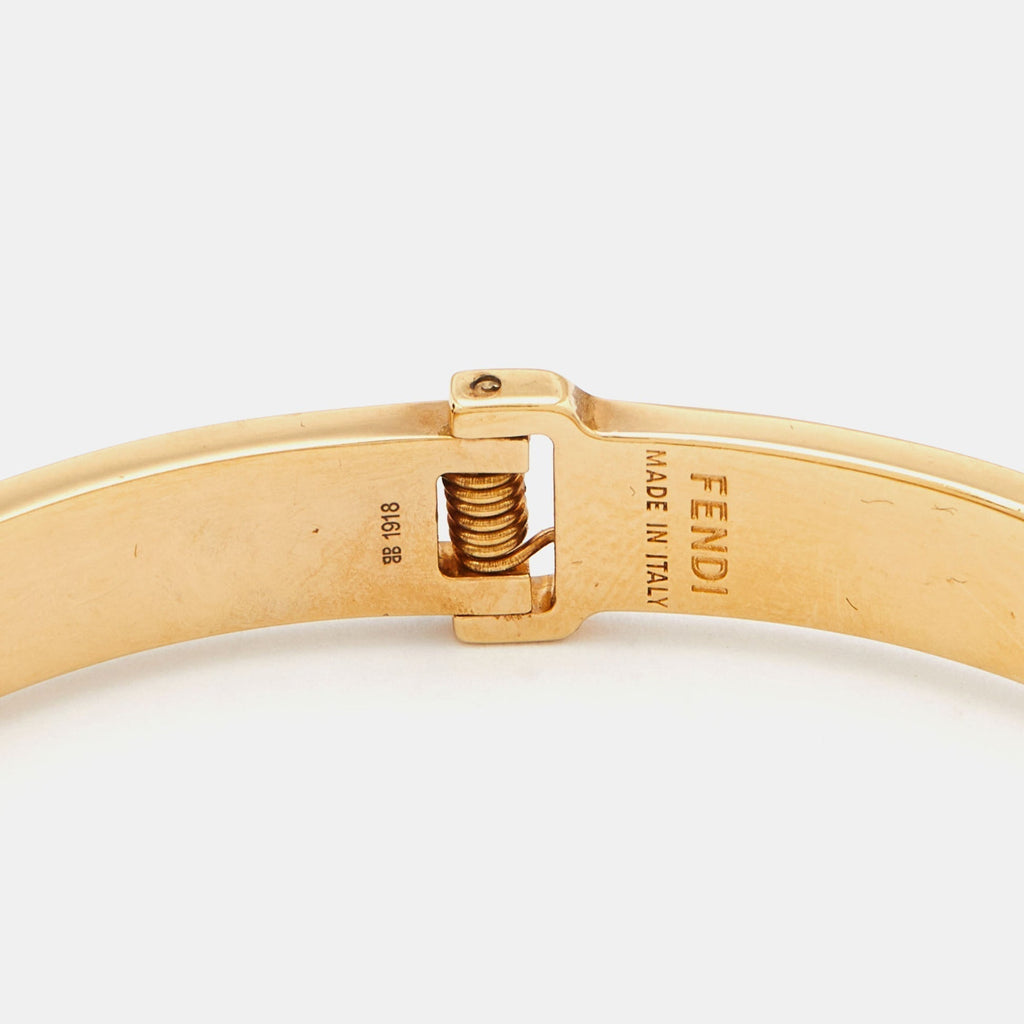 18K Fendi Pearls Bracelet