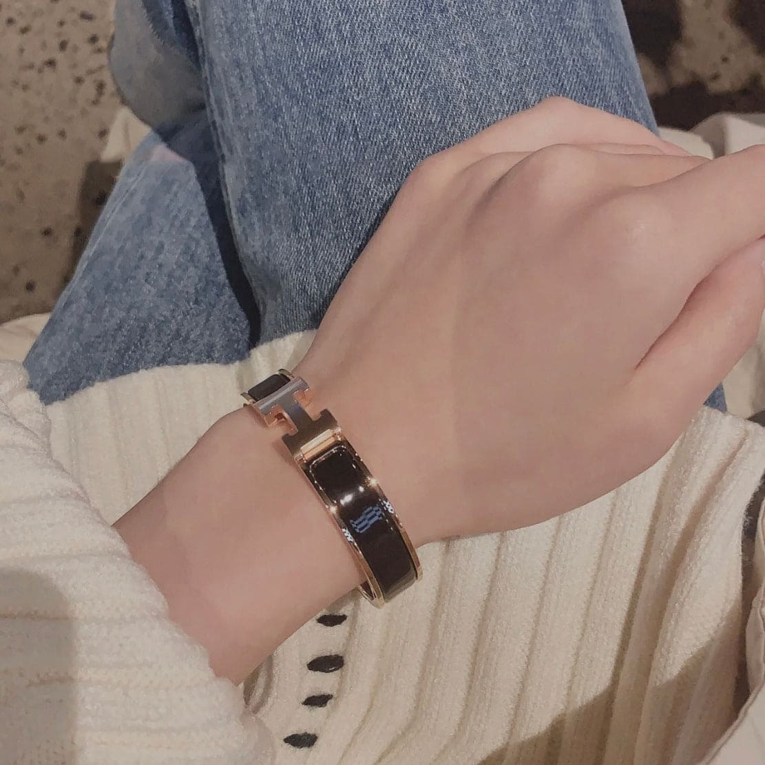 18K Clic Hermes Black Bracelet