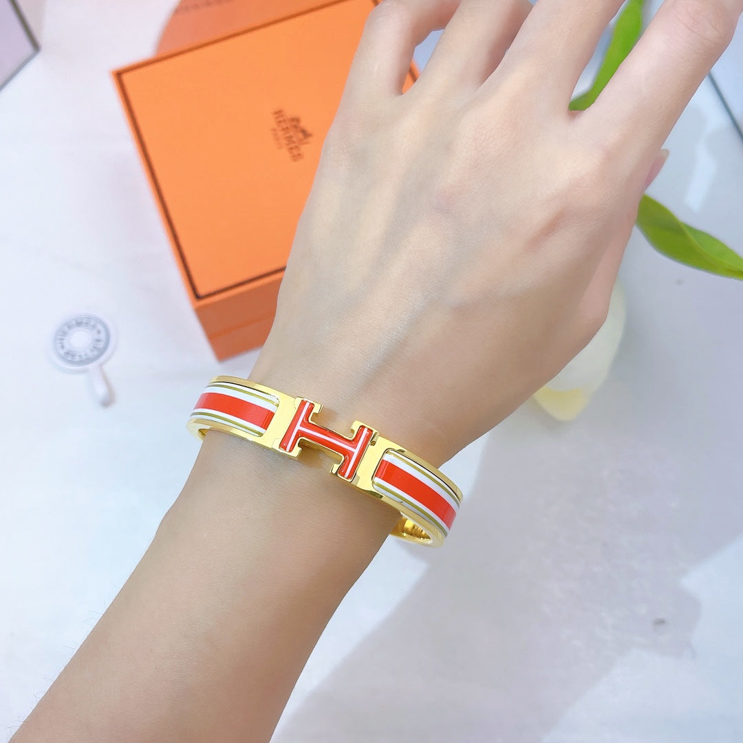 18K Clic Hermes Red & White Bracelet