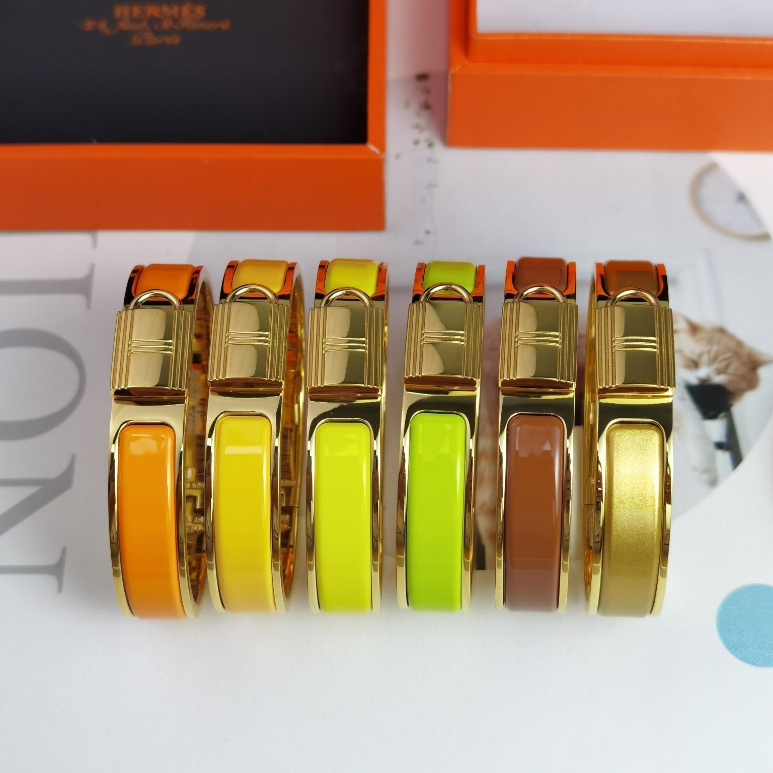 18K Clic Cadenas Orange Hermes Bracelet