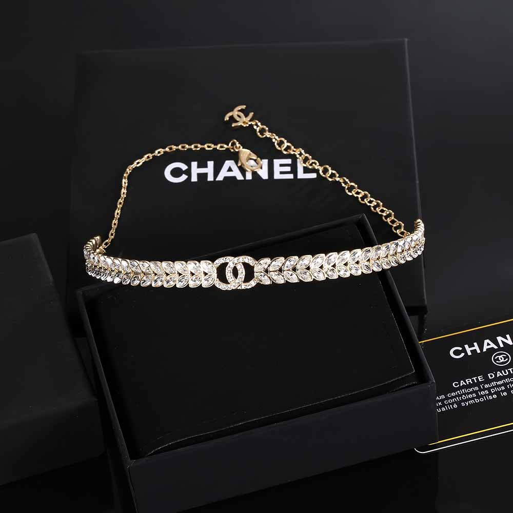 18K  Chanel Diamonds Choker Necklace