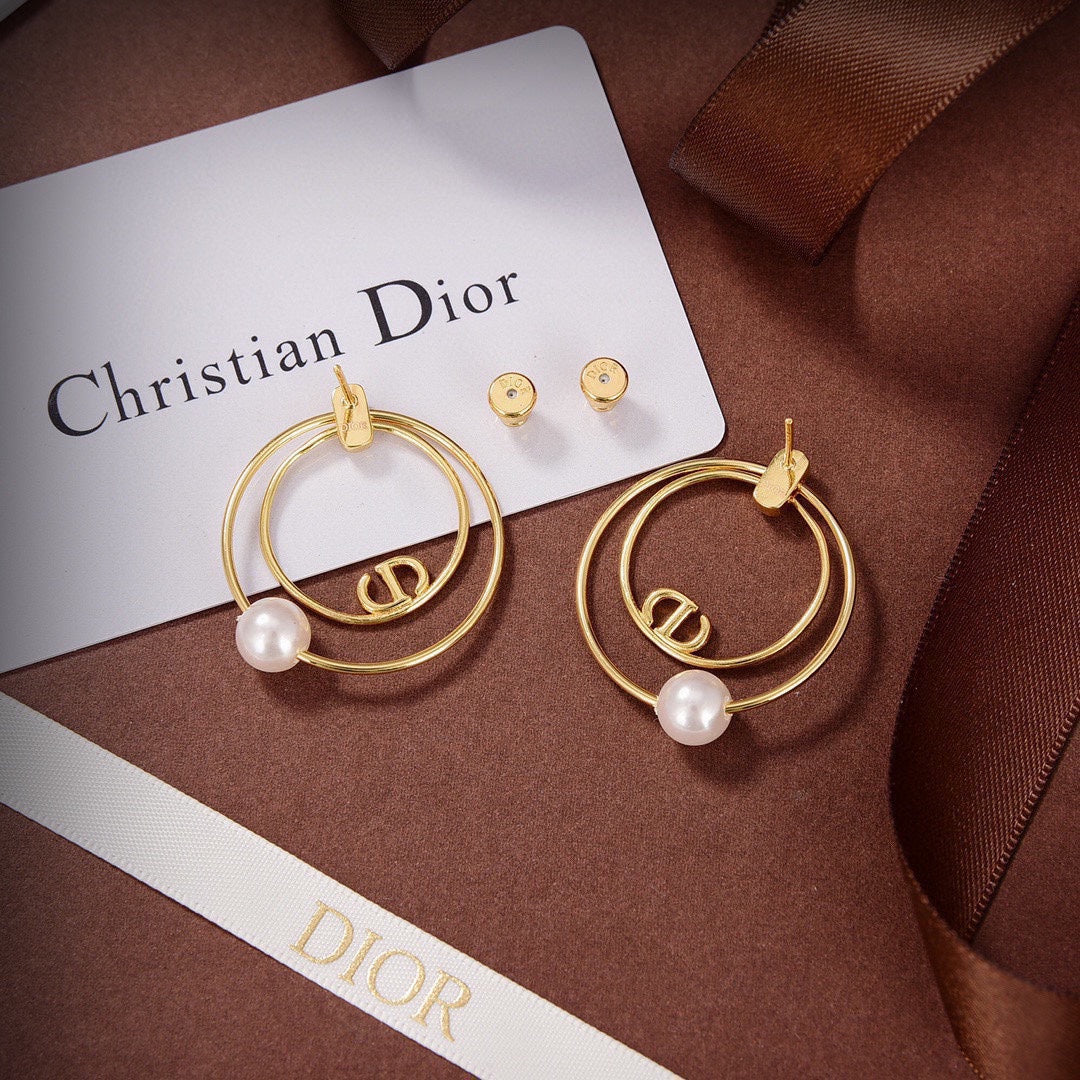 18K Dior Revolution Pearl Earrings