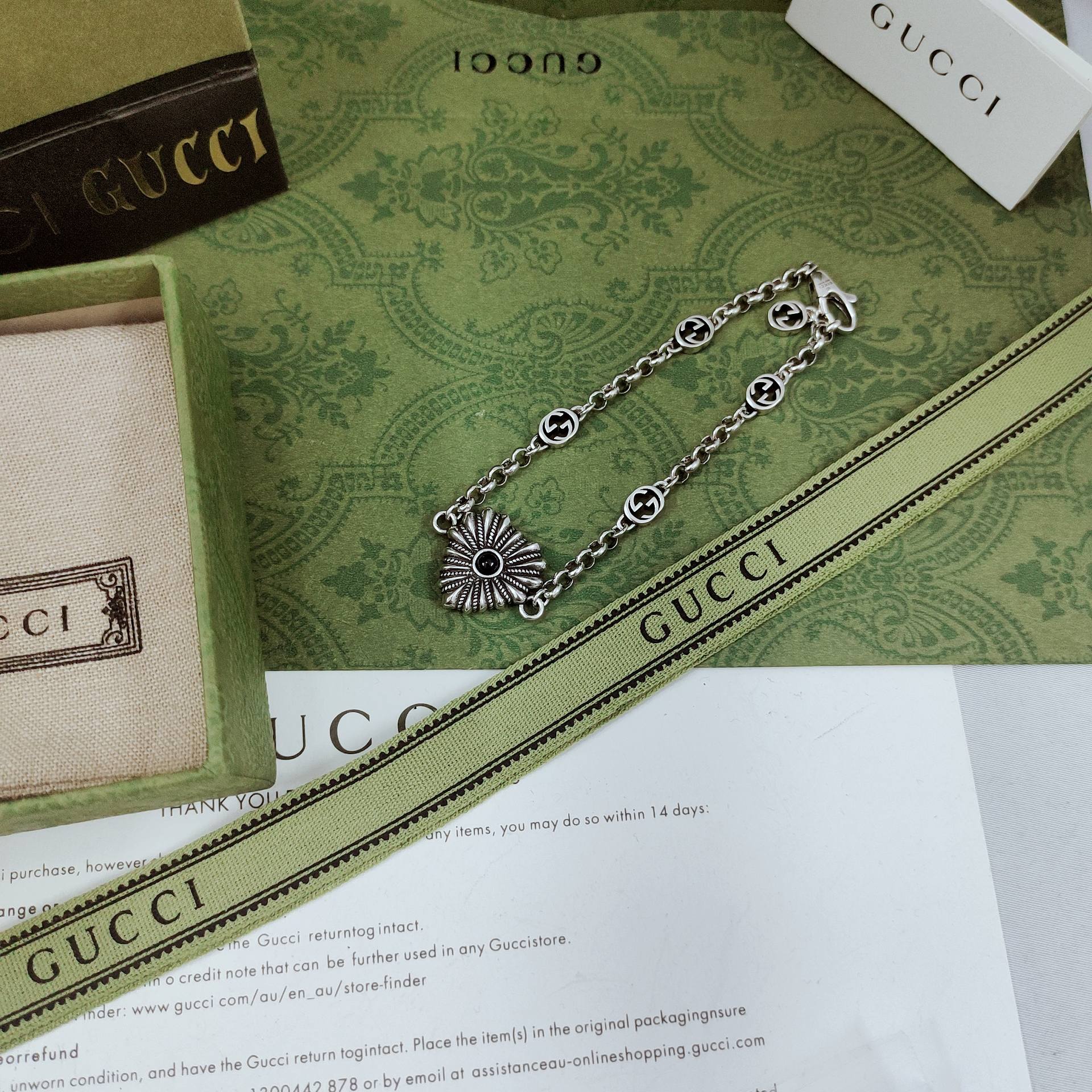 Double Gucci Interlocking Gucci Heart Bracelet