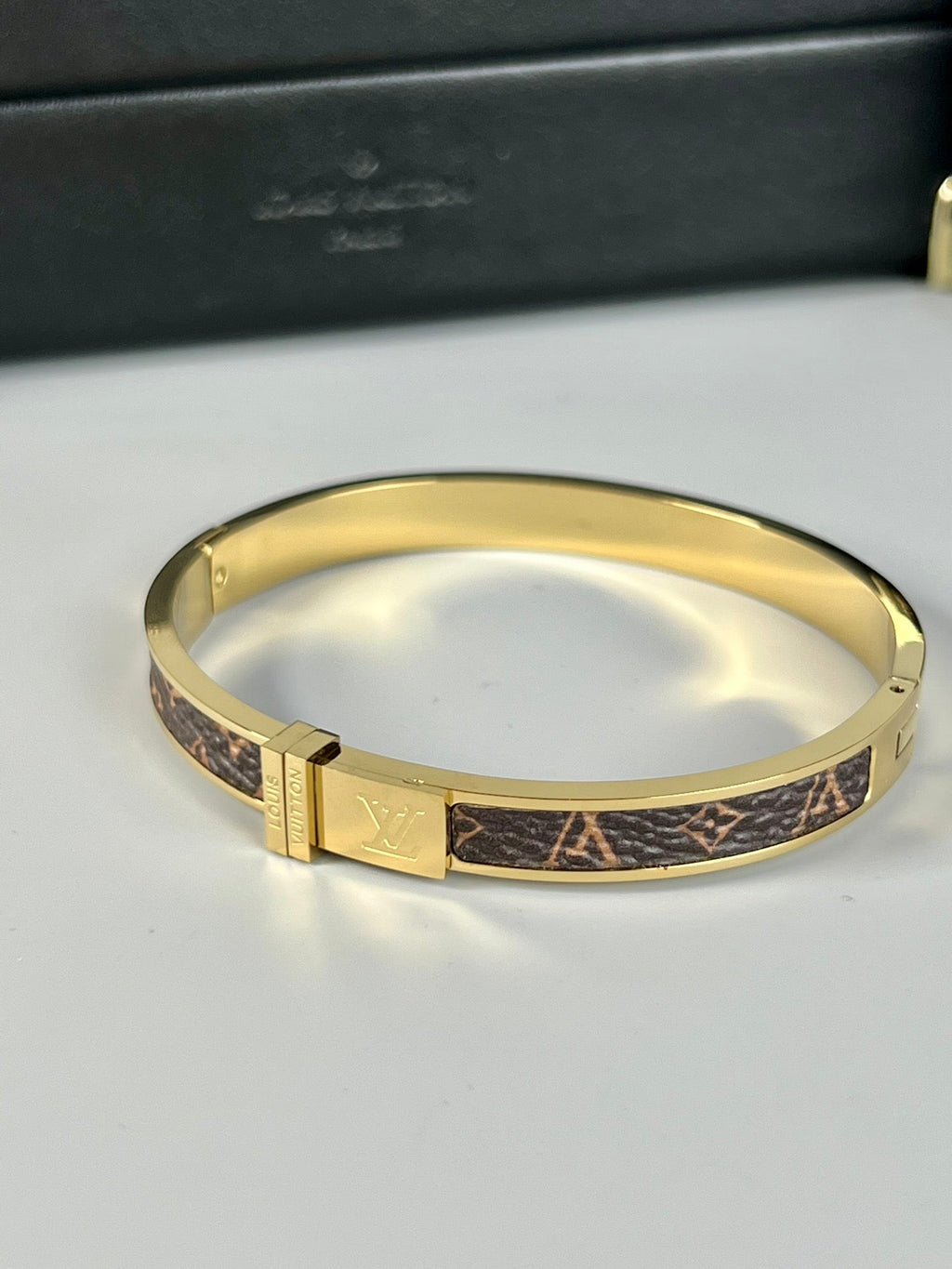 18K Louis Vuitton Leather Bracelet