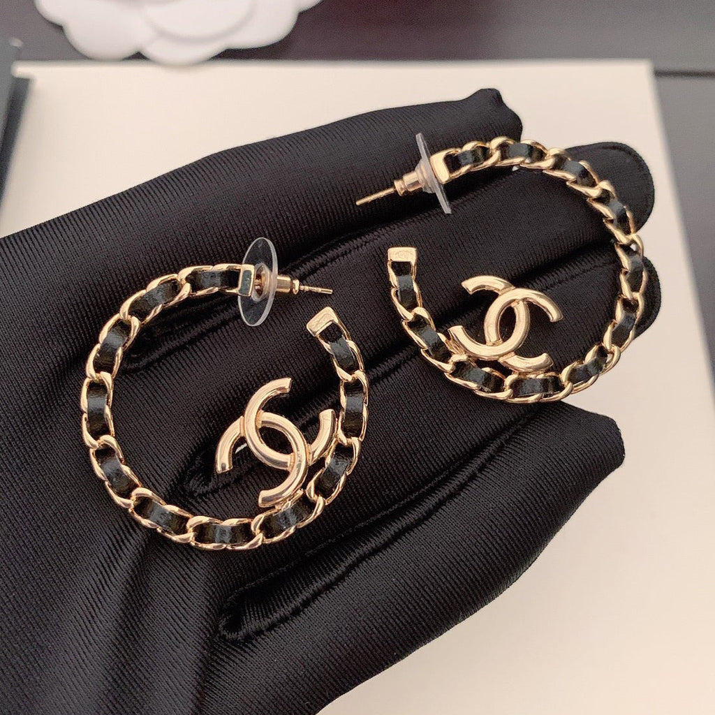 18K  Chanel Strass Earrings