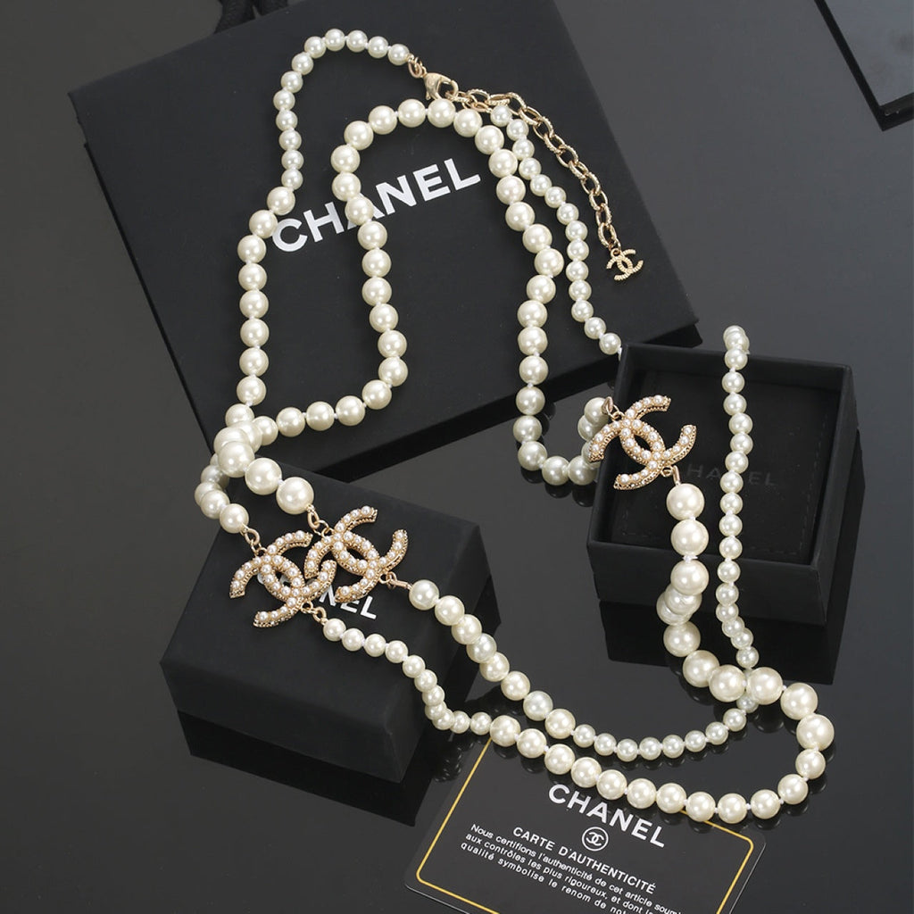 18K  Chanel Long Pearls Necklace