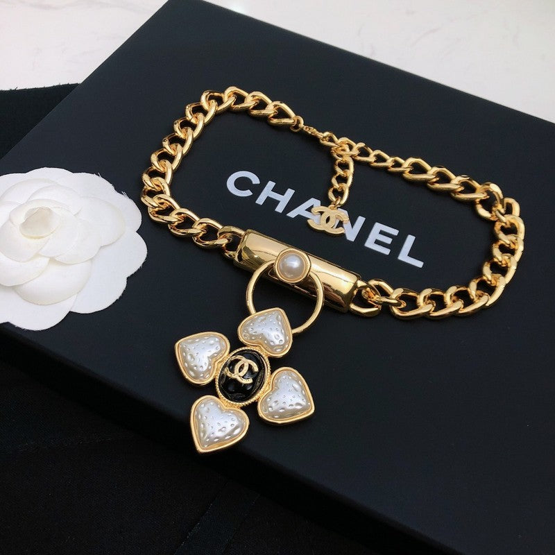 18K  Chanel Pearl Choker Chain Necklace
