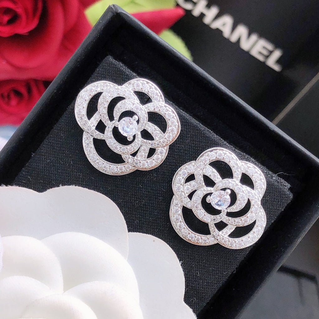 18K  Chanel Camellia Diamond Earrings