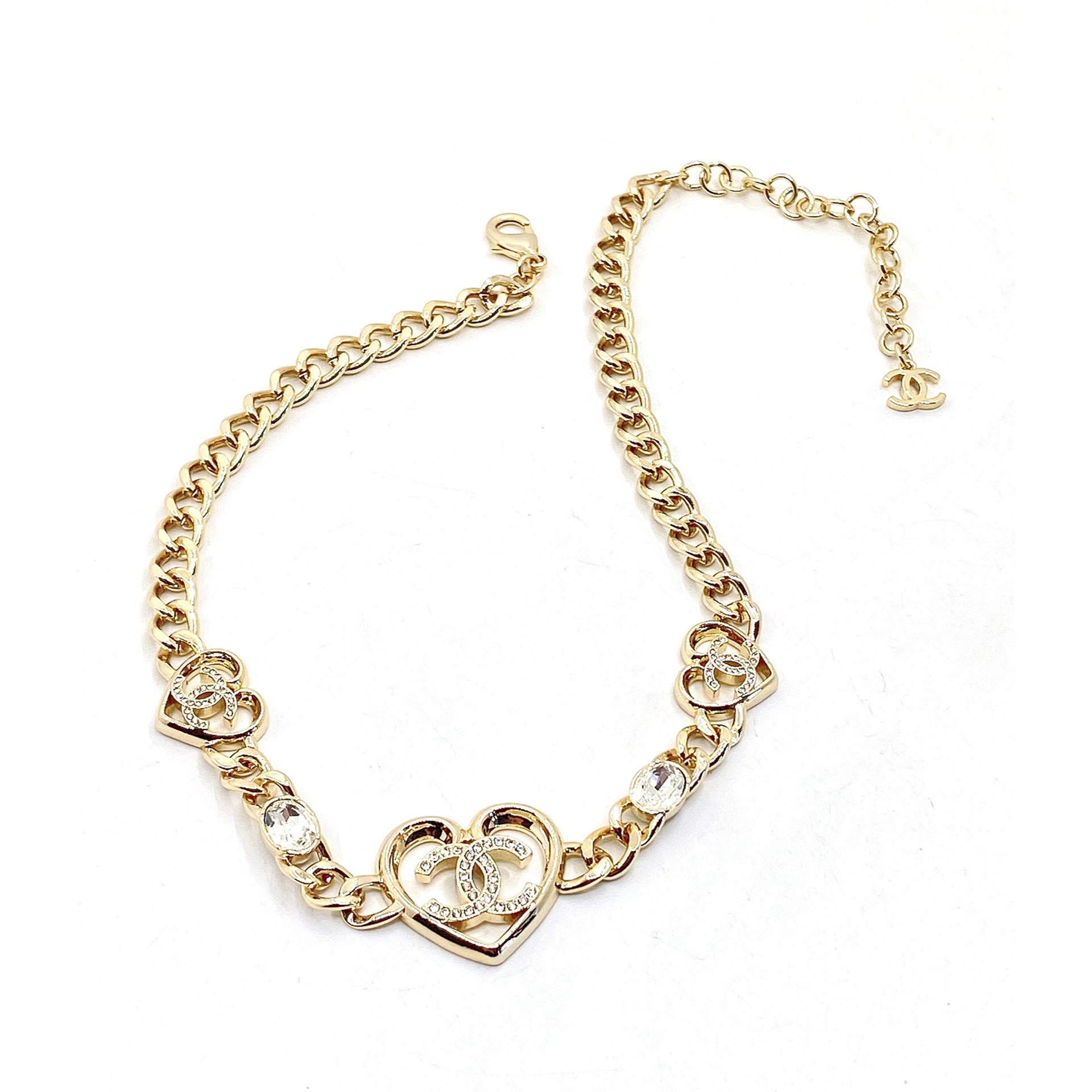 18K  Chanel Heart Diamonds Chain Necklace