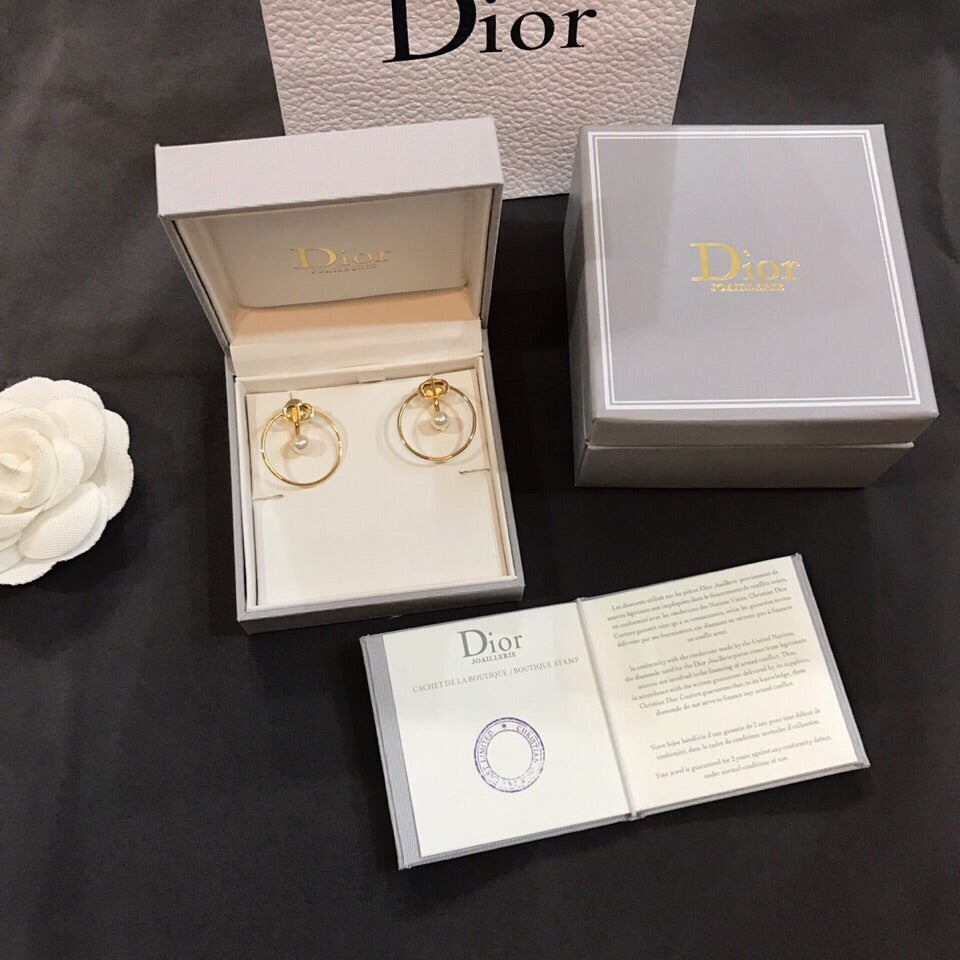 18K Dior 30 Montaigne Pearl Earrings