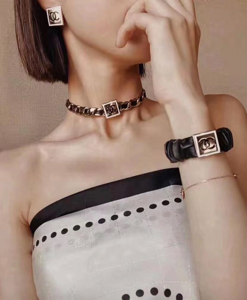 18K  Chanel Leather Necklace