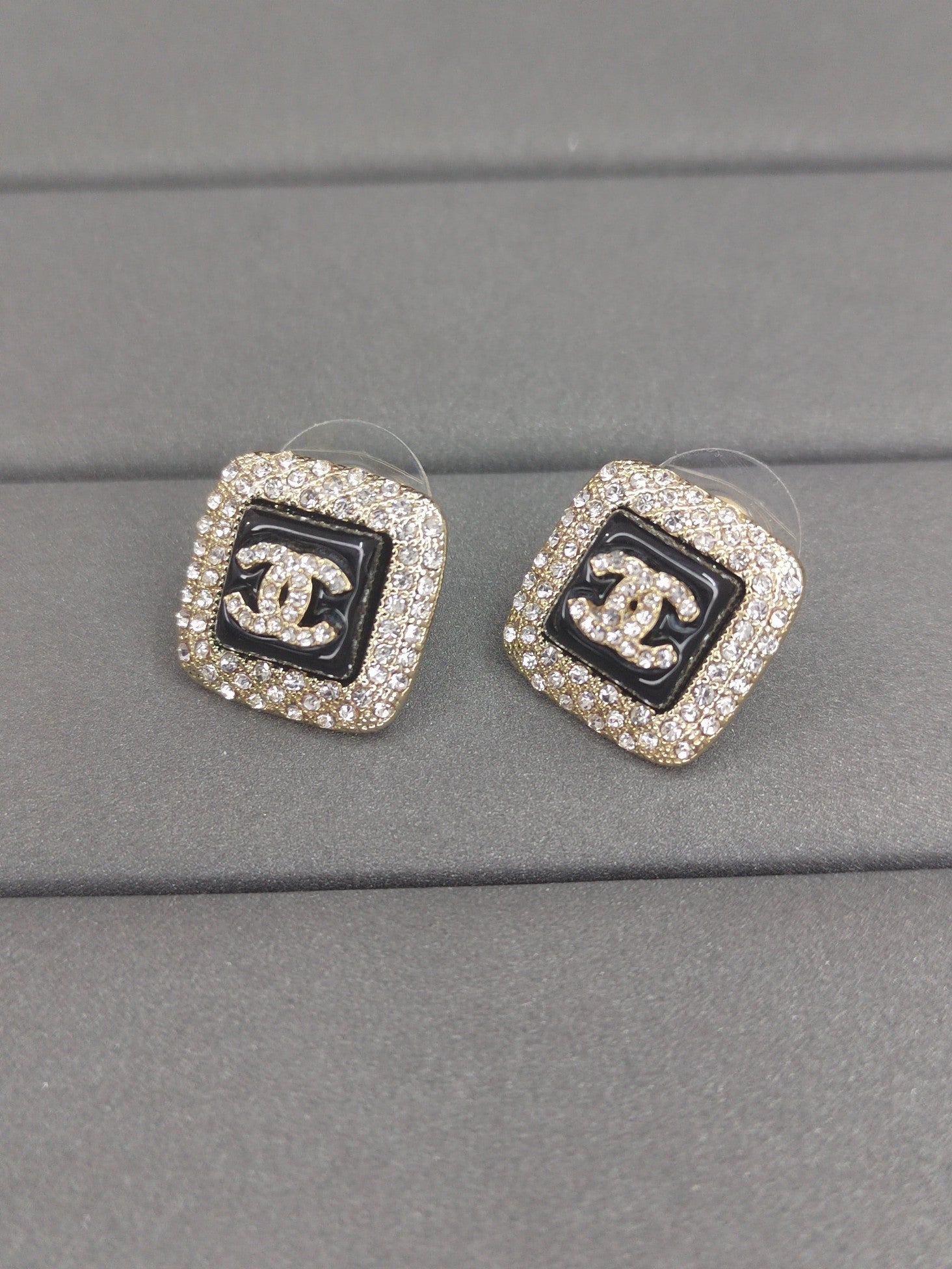 18K  Chanel Diamond Square Black Earrings
