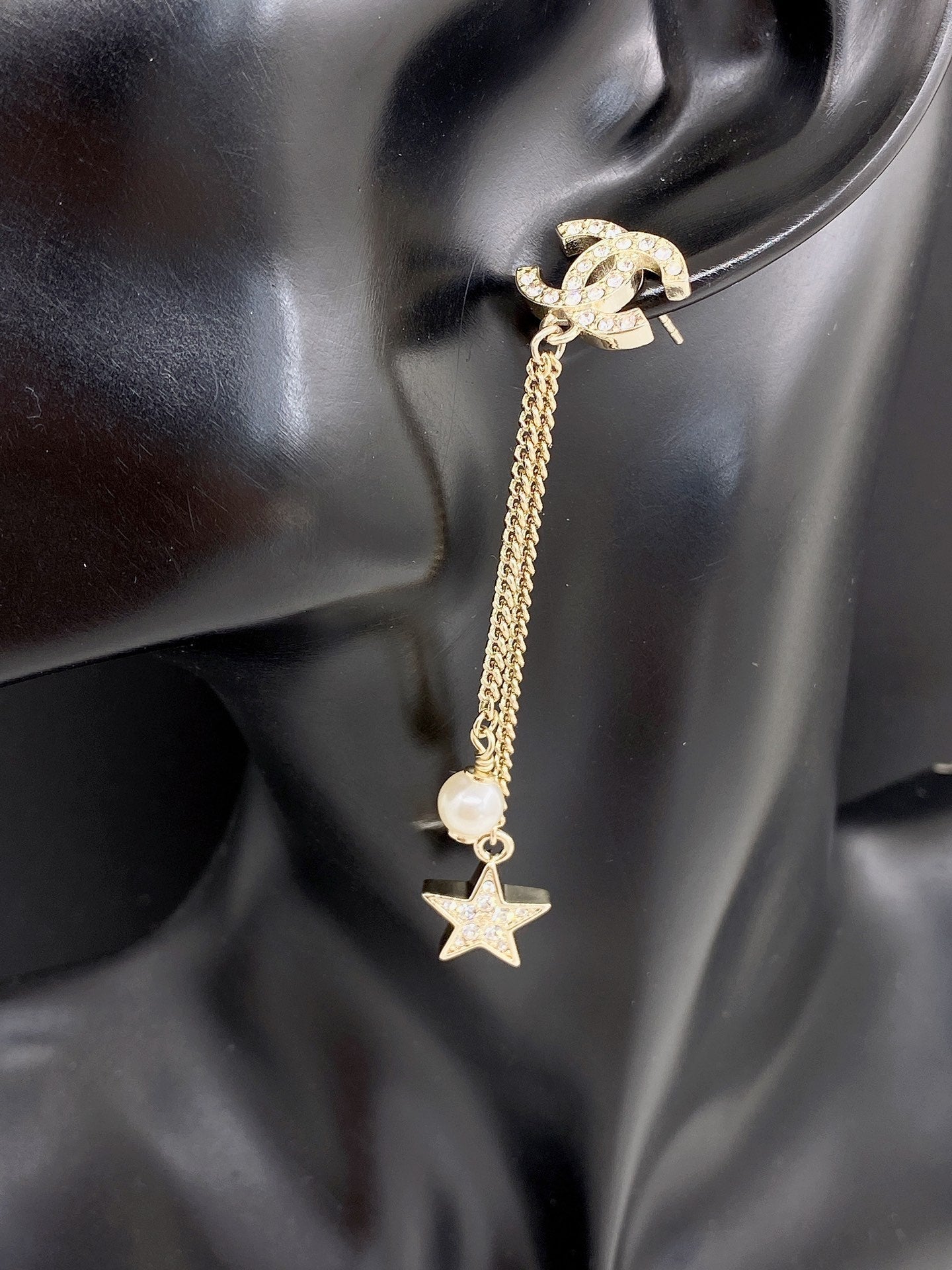 18K  Chanel Pearl & Star Earrings