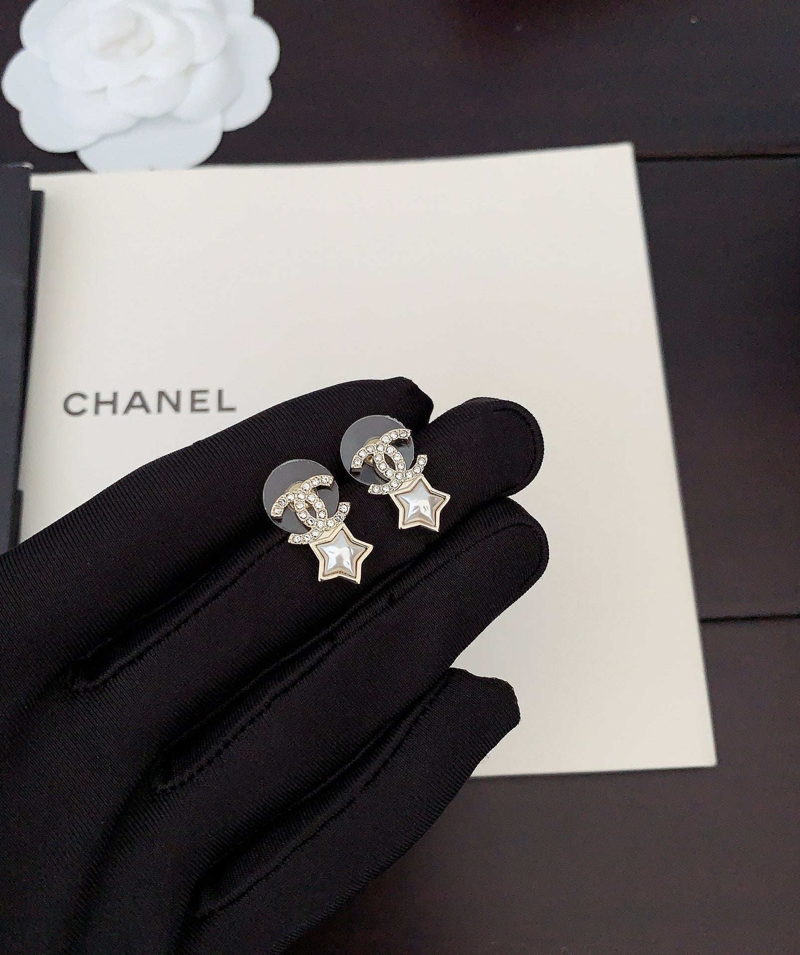 18K  Chanel Star Crystals Earrings