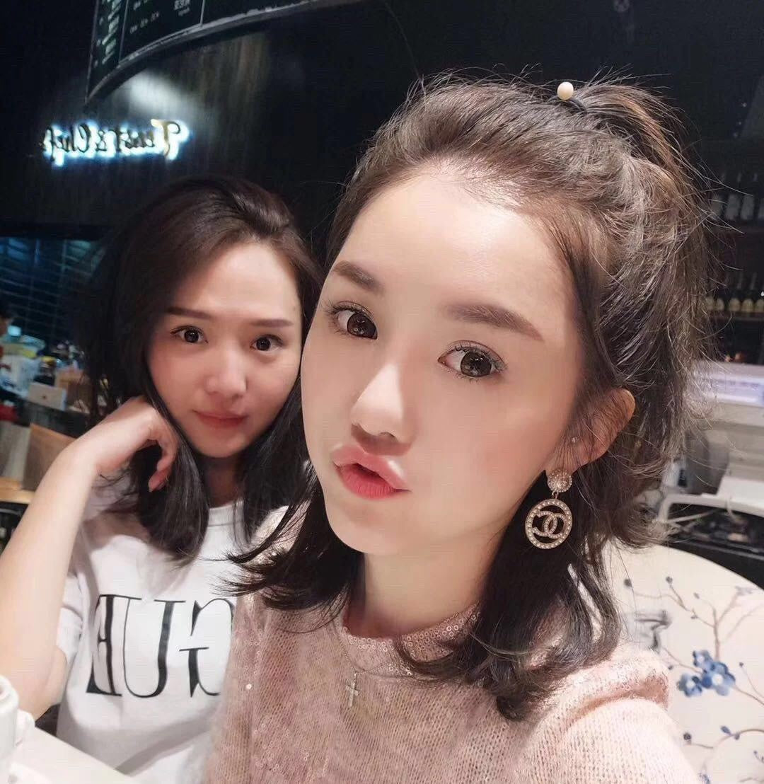 18K  Chanel Pearl Earrings