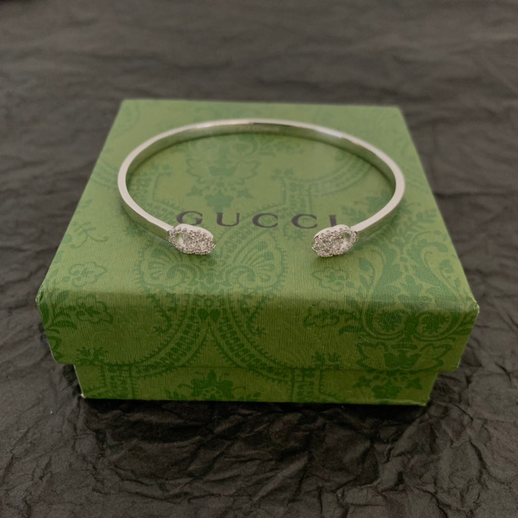 18K Double Gucci Running Diamond Cuff Bracelet
