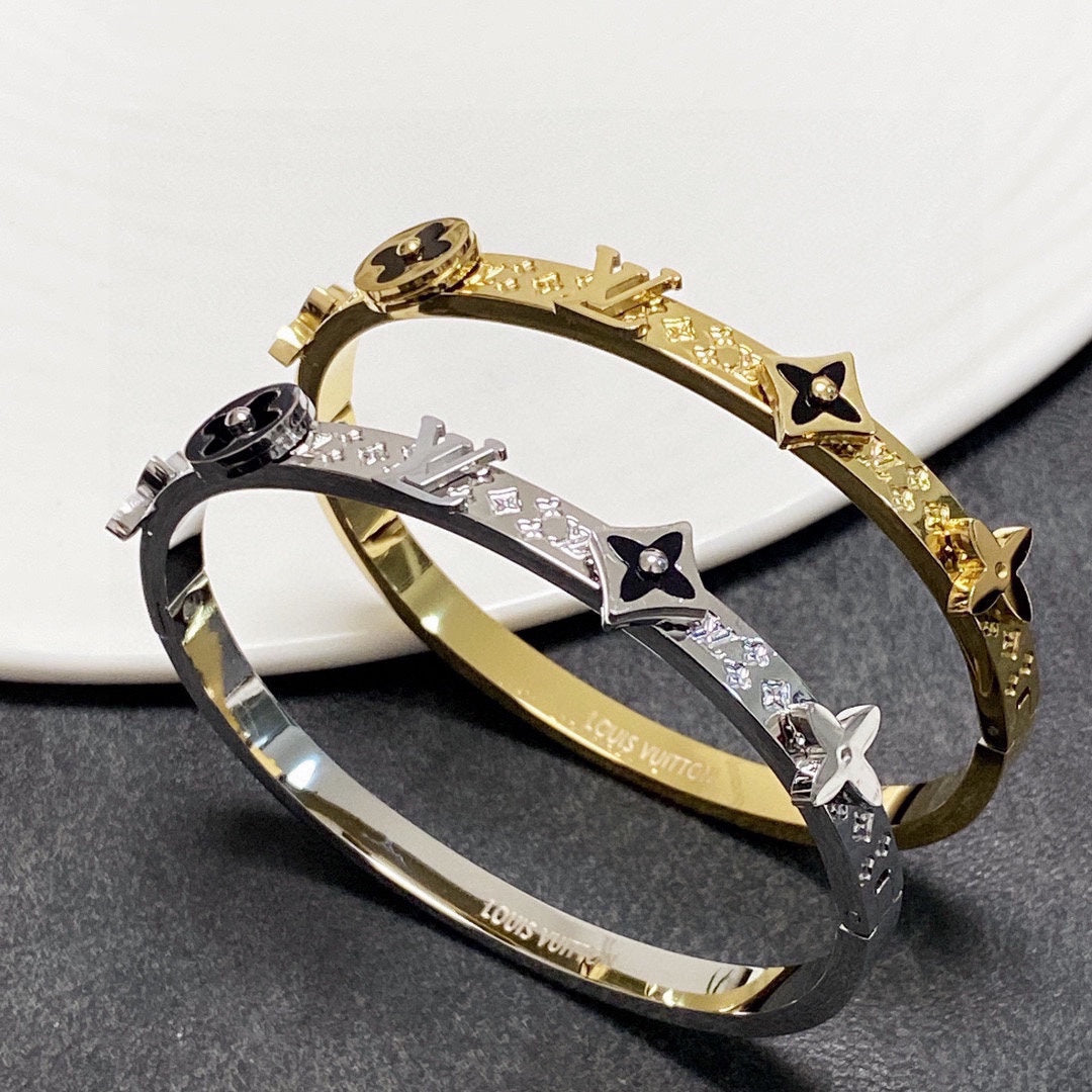 18K Louis Vuitton Idylle Blossom Bracelet
