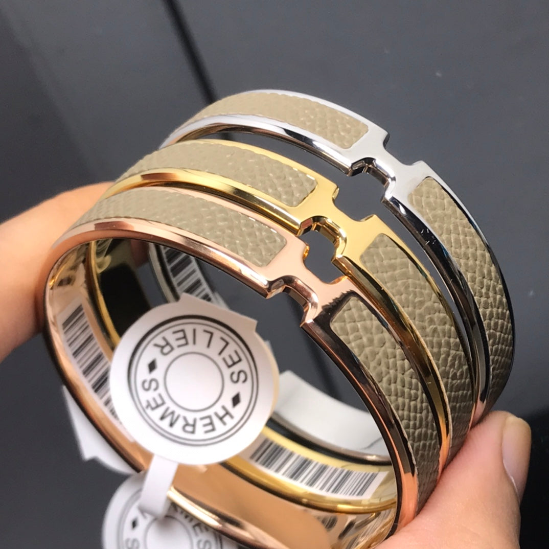 18K Olympe ¨¦toupe Hermes Bracelet