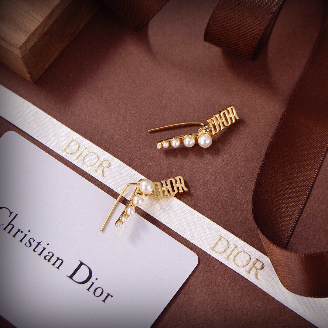 18K Dior Revolution Resin Pearls Earrings