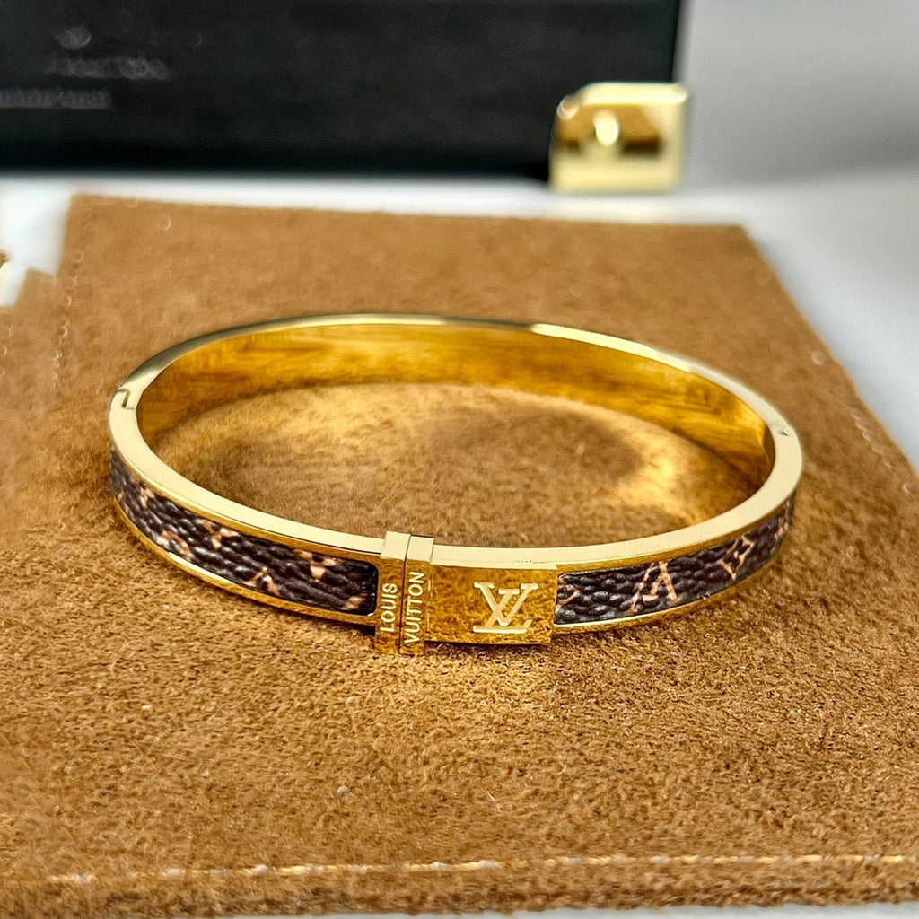 18K Louis Vuitton Leather Bracelet
