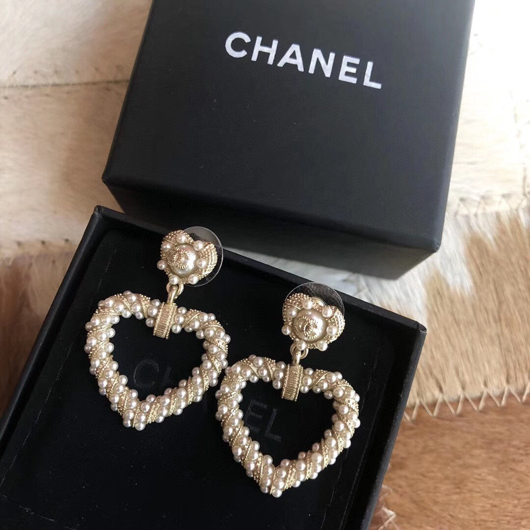 18K  Chanel Heart Pendant Earrings