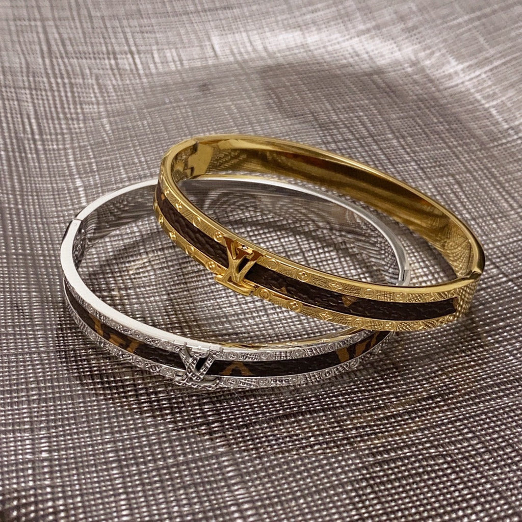 18K Louis Vuitton Leather Vintage Bracelet