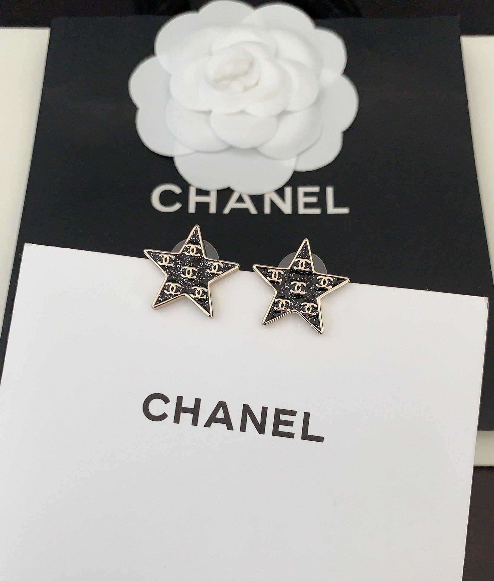 18K  Chanel Star Earrings