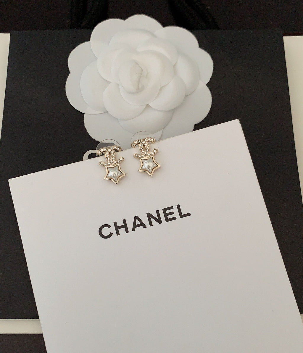 18K  Chanel Star Crystals Earrings