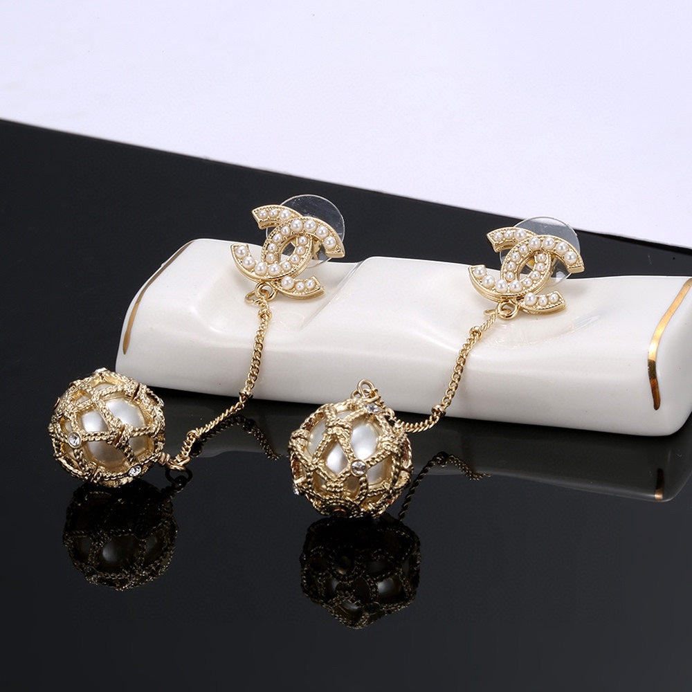 18K  Chanel Pearl Long Earrings