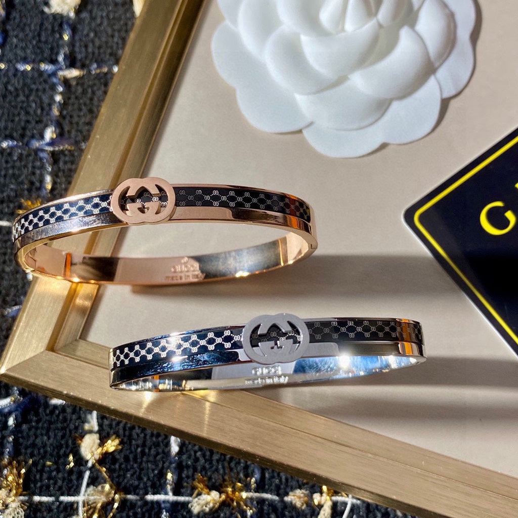 18K Double Gucci Vintage Bracelet
