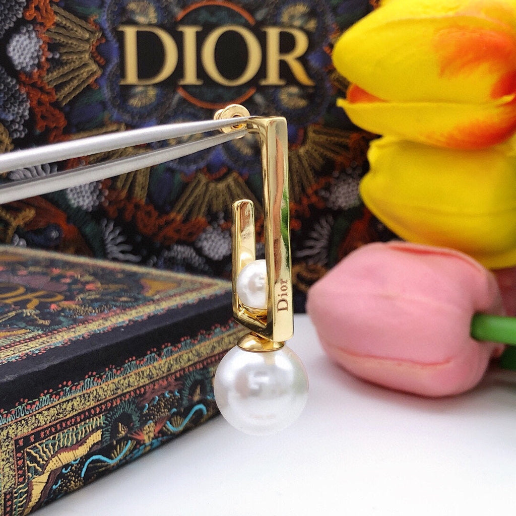 18K Dior Square Pearl Earrings