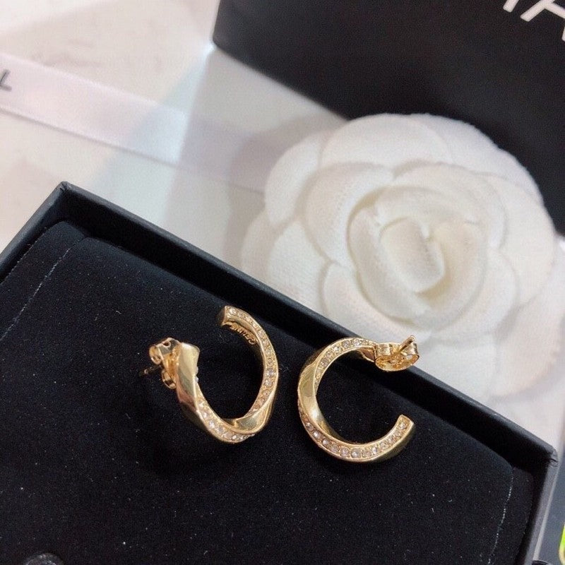 18K  Chanel Half Cirle Diamond Earrings