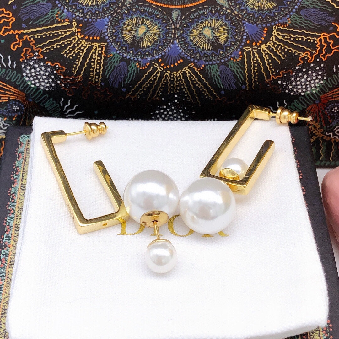 18K Dior Square Pearl Earrings