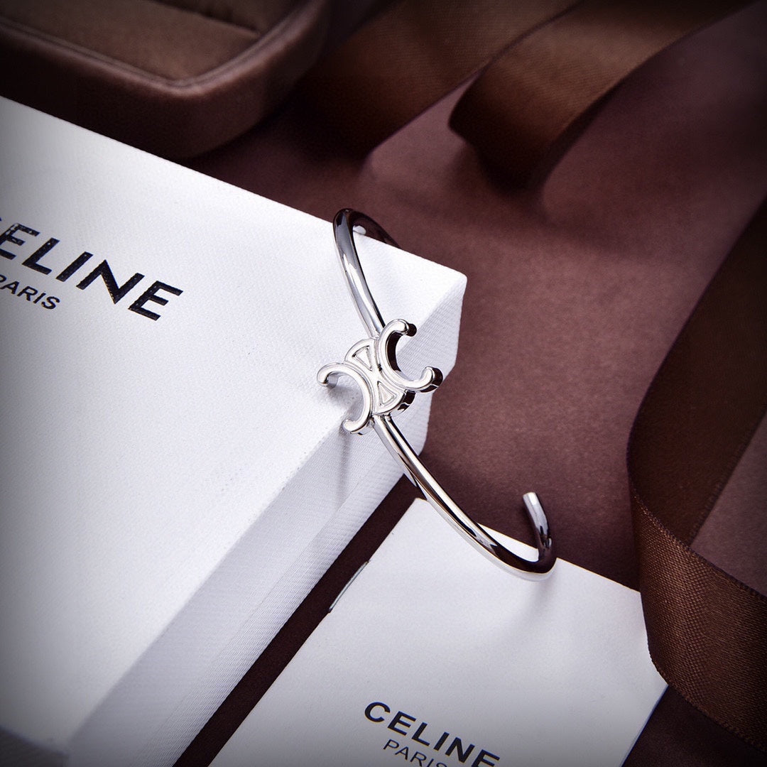 18K Celine Asymmetric Bracelet