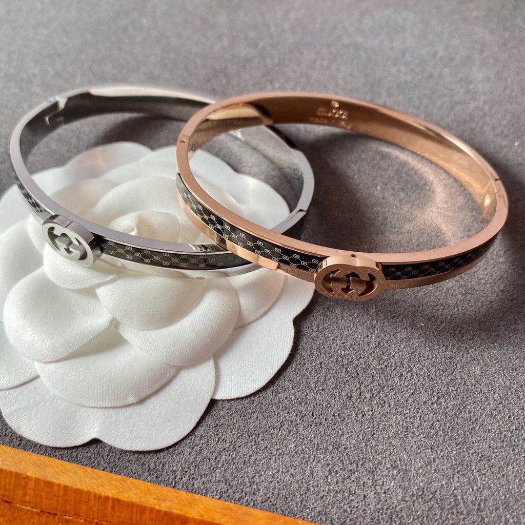 18K Double Gucci Vintage Bracelet