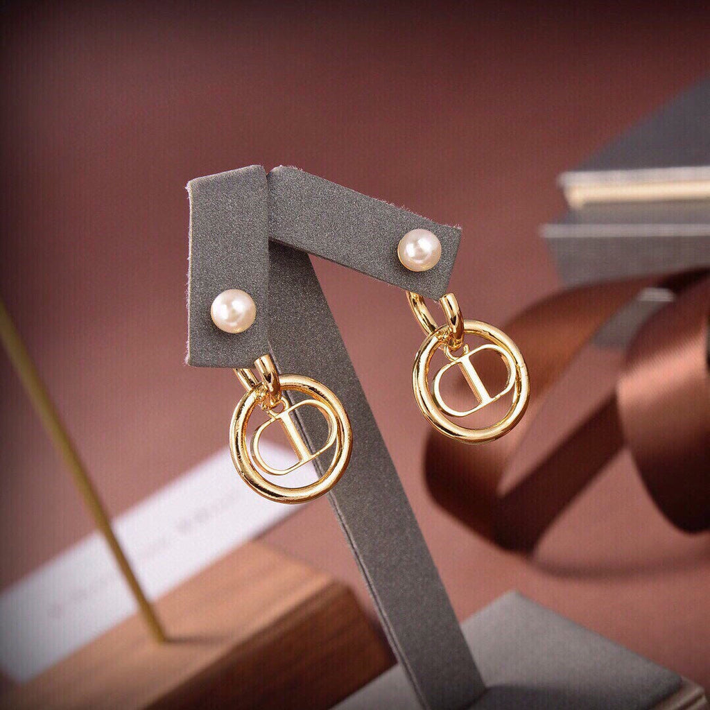 18K Dior 30 Montaigne Pearls Earrings
