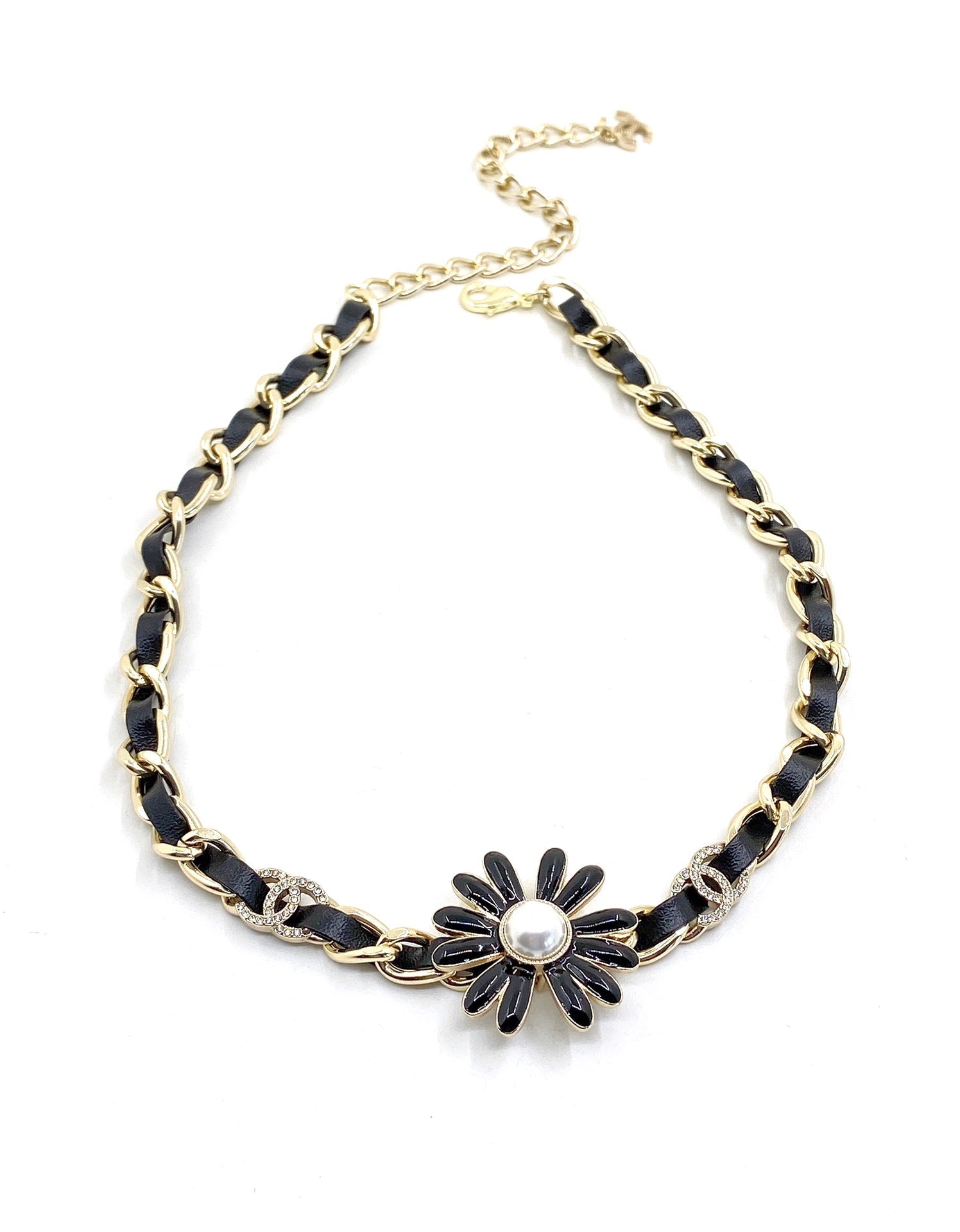18K  Chanel Flower Leather Choker Necklace