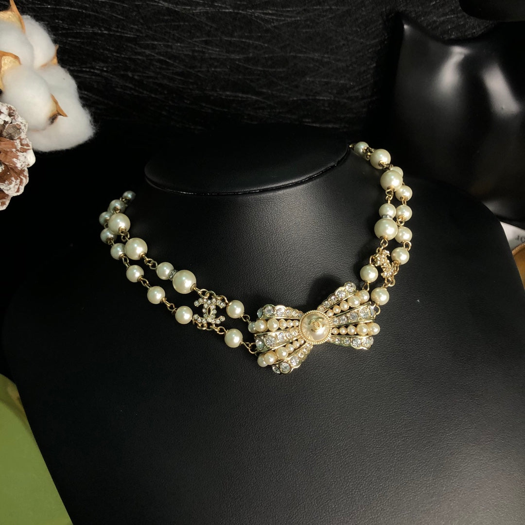 18K  Chanel Bow Choker Necklace