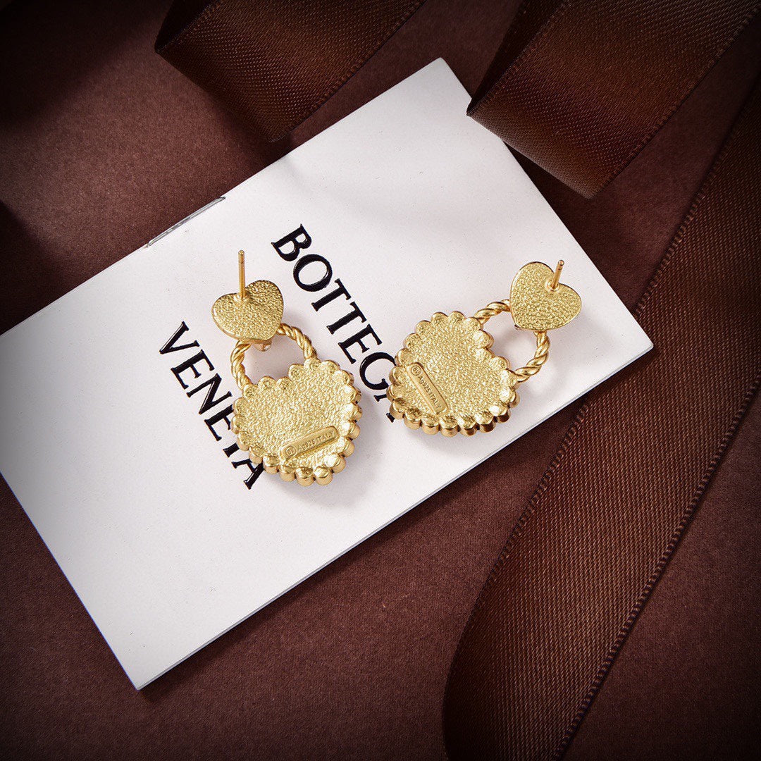 18K BVLGARI Heart Diamonds Earrings