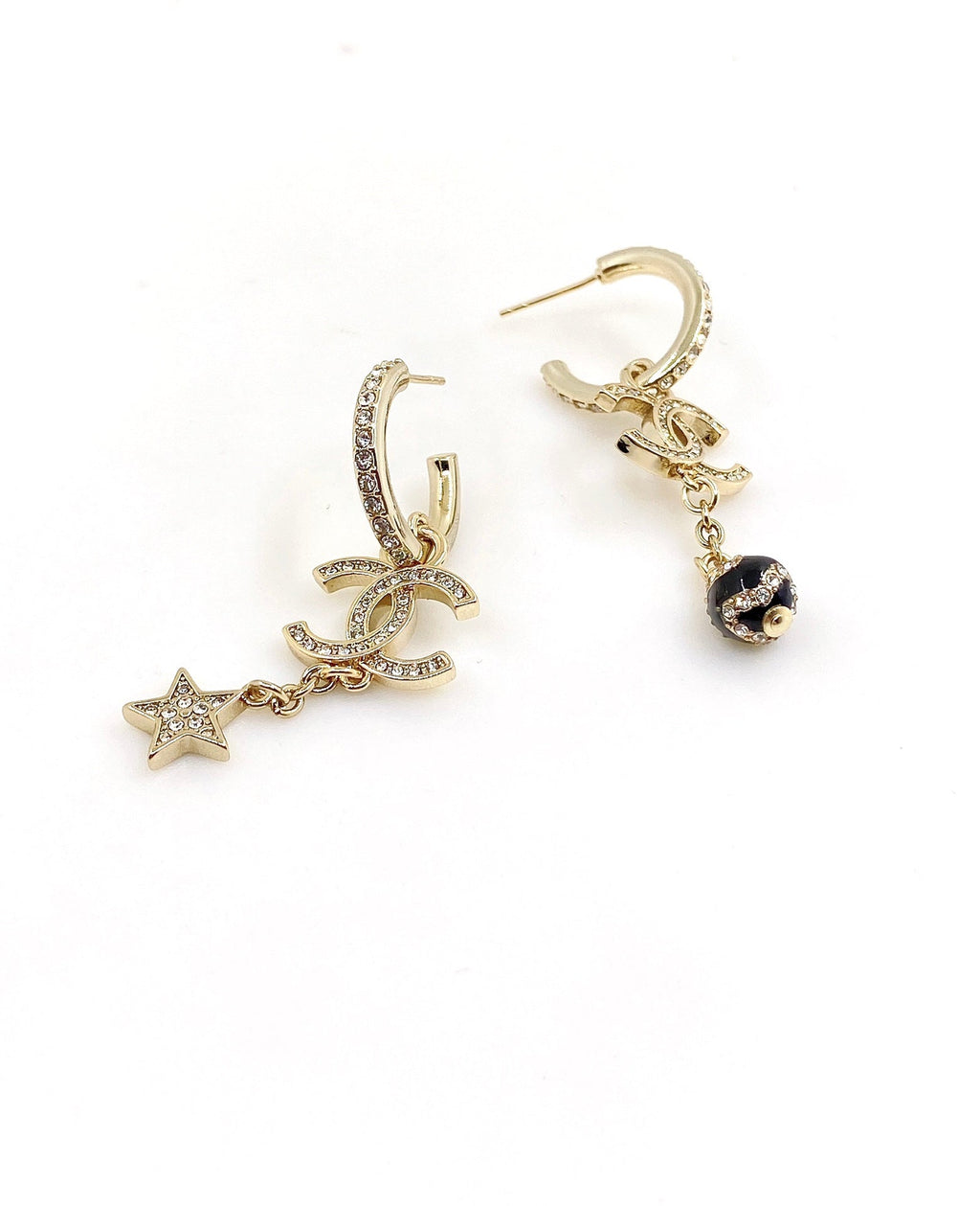 18K  Chanel Star Pearls Pendant Earrings
