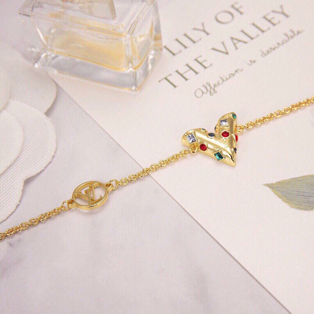 18K Louis Vuitton Essential V Plan¨¨te Bracelet