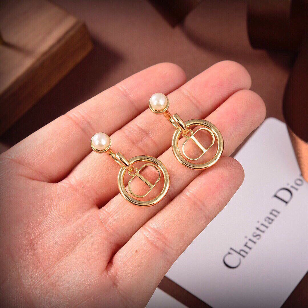 18K Dior 30 Montaigne Pearls Earrings