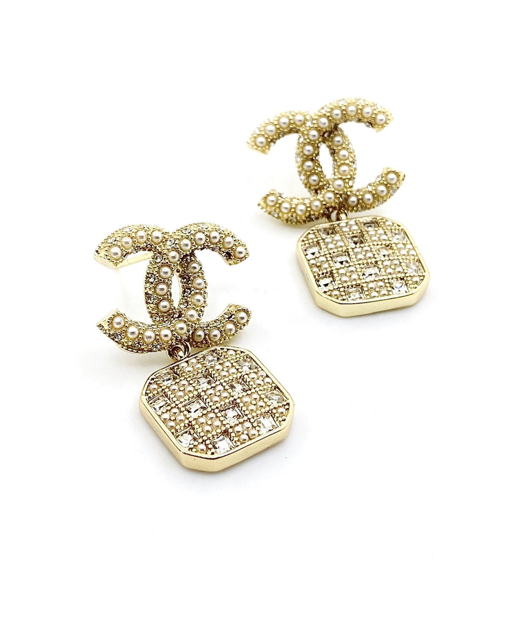 18K  Chanel Diamonds Drop Earrings