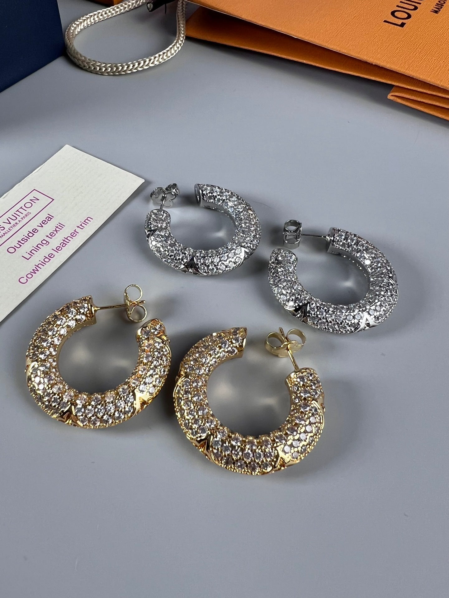 18K Louis Vuitton Circle Diamonds Earrings