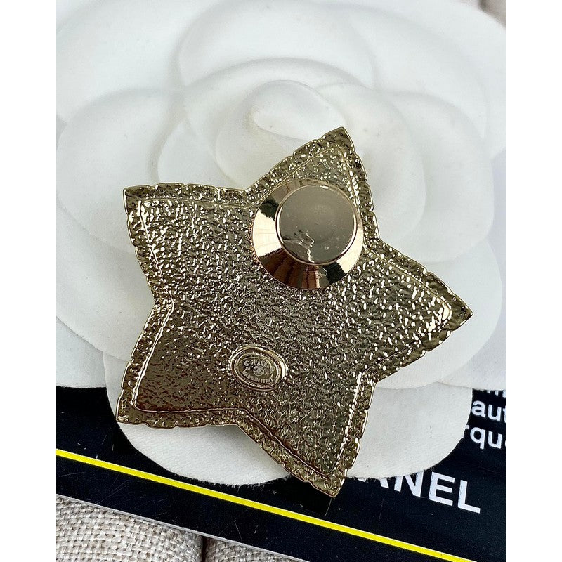 18K  Chanel Star Pearl Brooch
