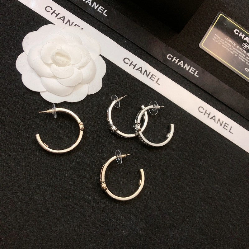18K  Chanel Circle Earrings
