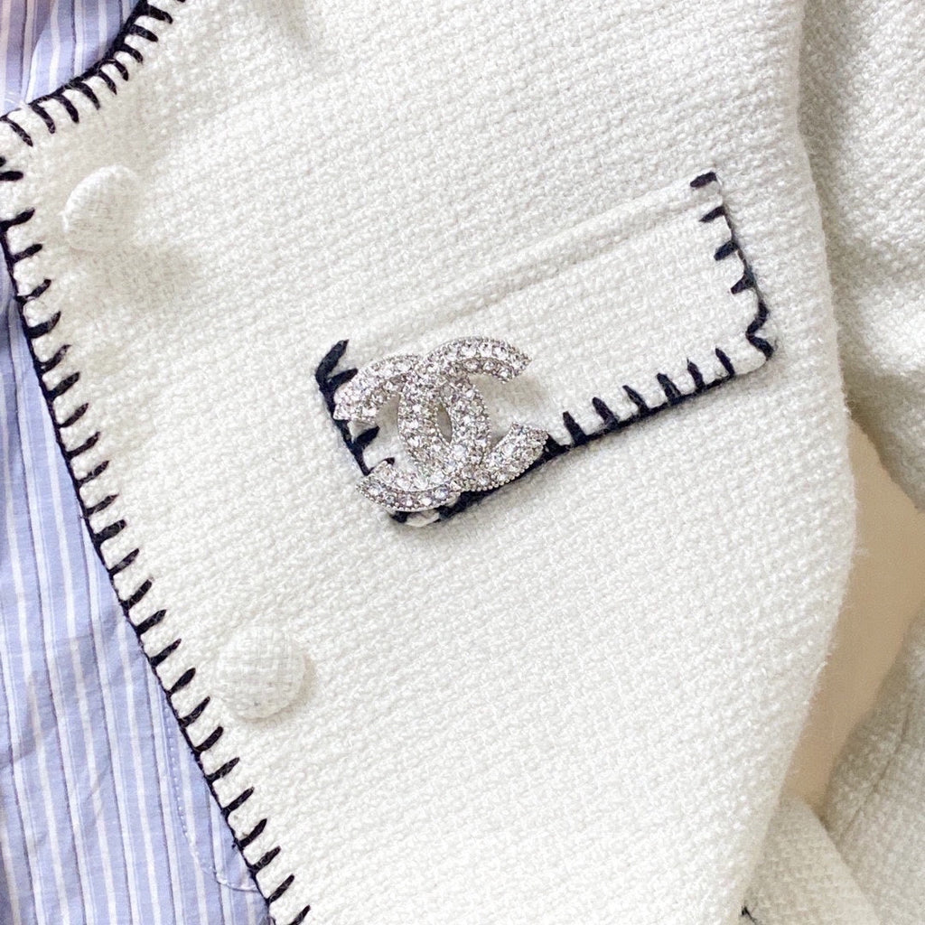18K  Chanel Diamonds Brooch