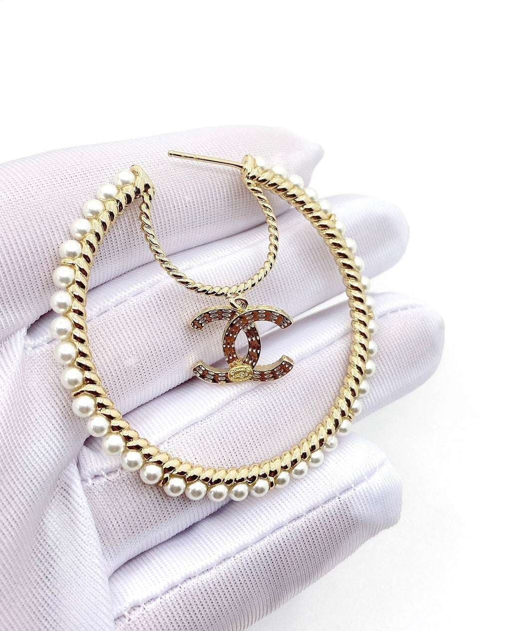 18K  Chanel Circle Earrings
