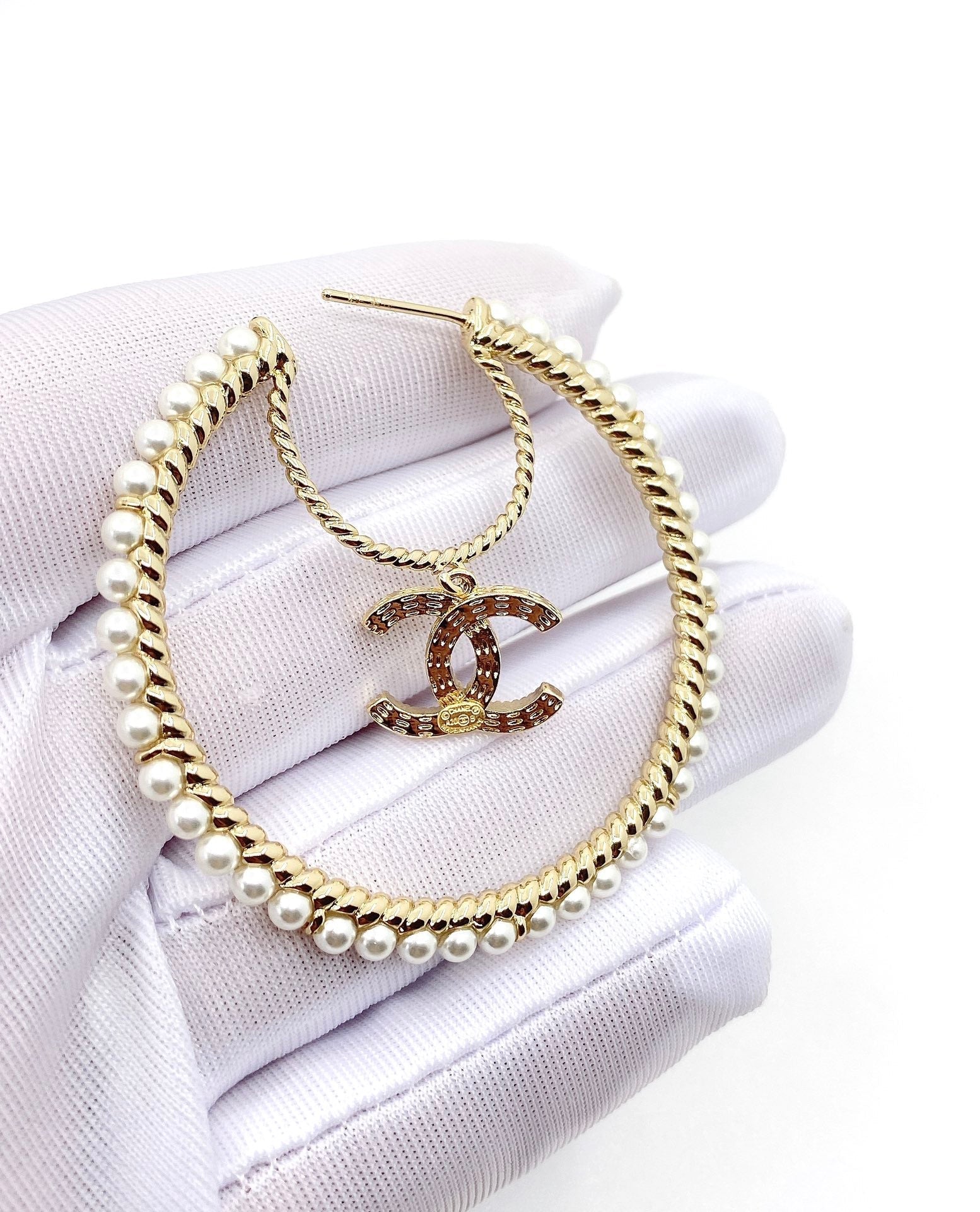 18K  Chanel Circle Earrings