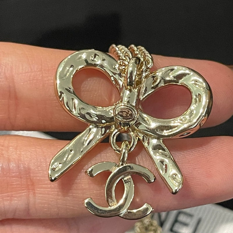 18K  Chanel Gold Bow Tie Necklace